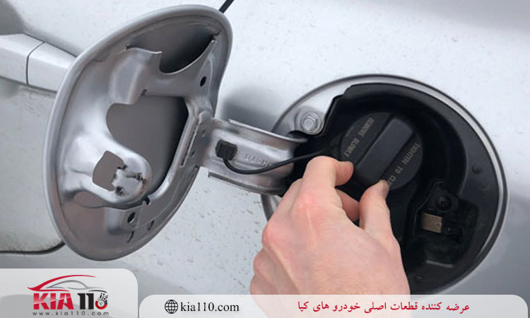 مشکلات رایج در باز نشدن درب باک سراتو و دلایل آن